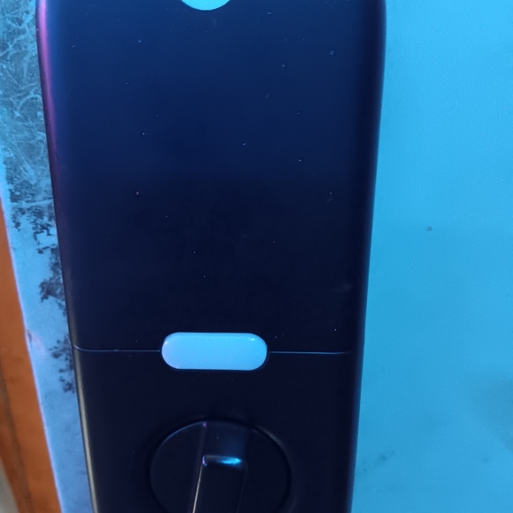 Yale smart lock - Picture 2 of 2